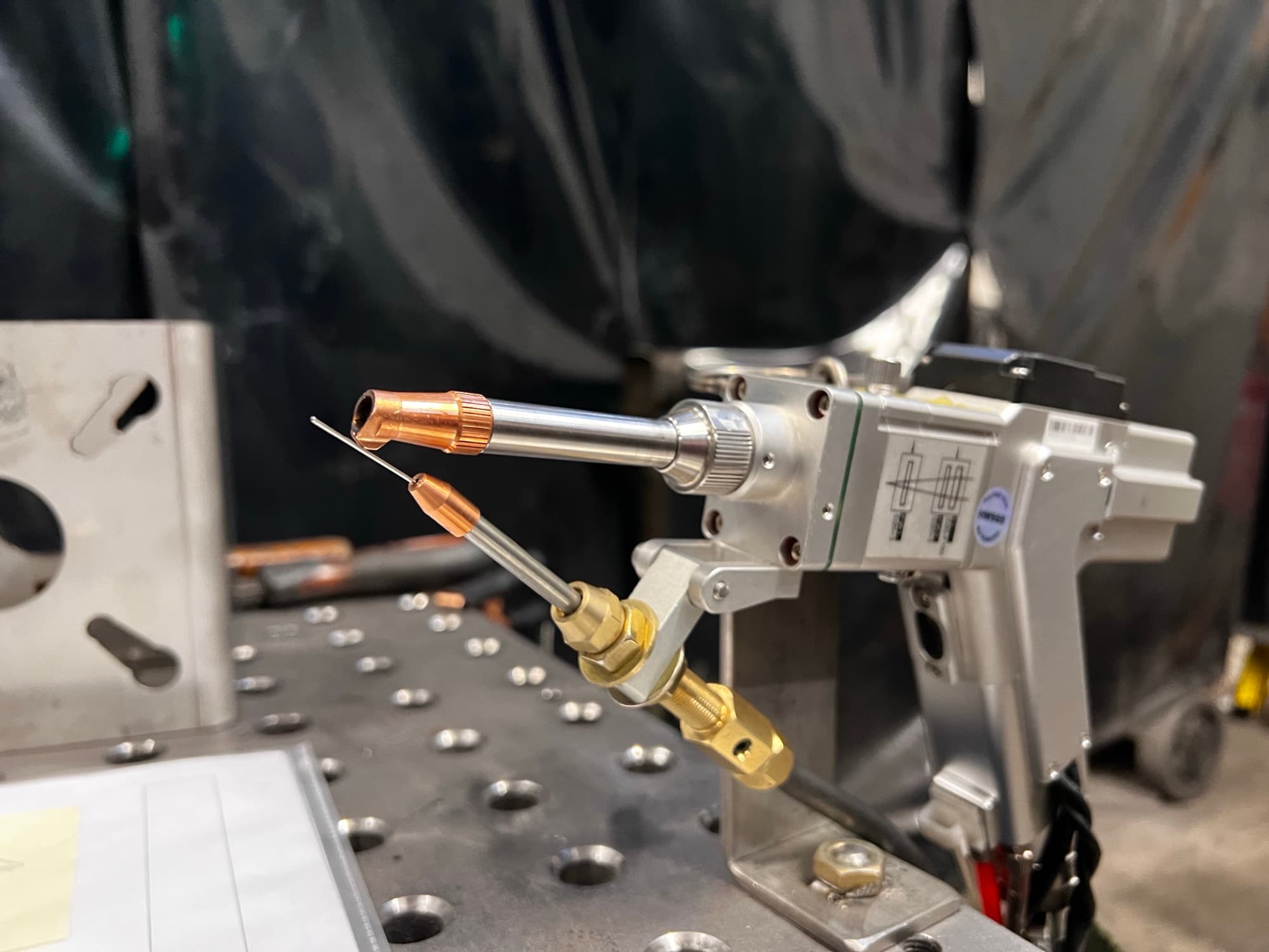 Fibre laser welding unit